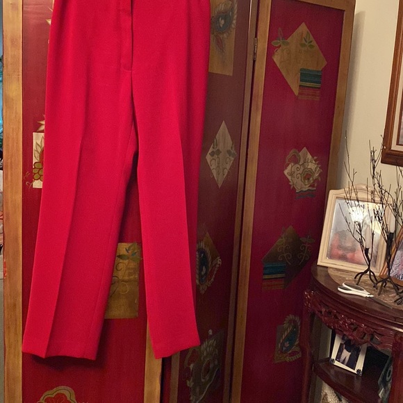 Dress Barn’s🔥Red 2pc Pantsuit says when you wear me you wear confidence! SZ 12 - Picture 6 of 9